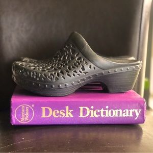 Dansko Pippa Clogs Size 38